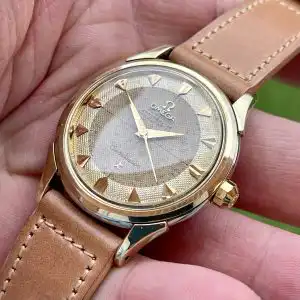 Omega Constellation “Pie Pan” Honeycomb Dial
